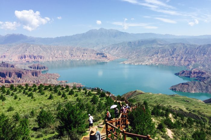 Xining Kokonor Lake Kumbum Monastery Tour – 4 Days