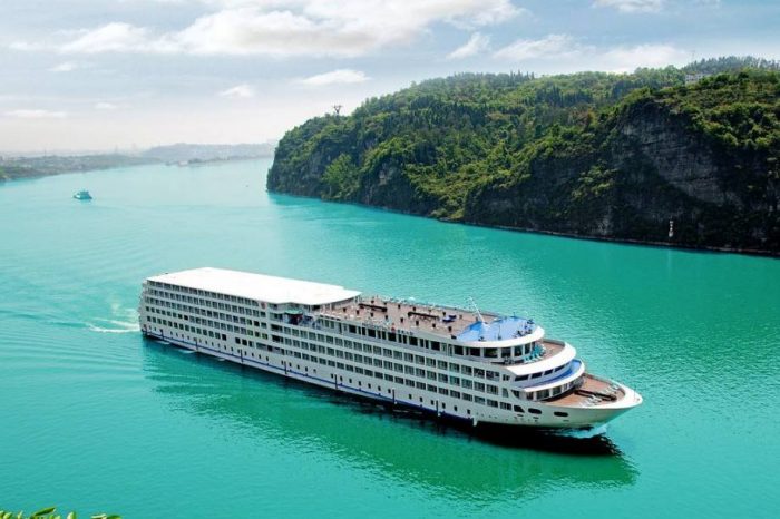 Chongqing Yichang Yangtze River 4 Day Cruise Tour