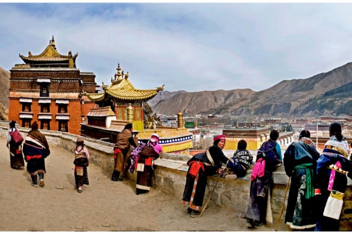 Private 3 Days Tour to Xiahe Labrang Monastery from Lanzhou