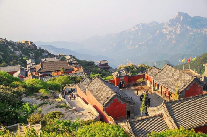 Private Two days tour including Confucius Temple and Taishan Mountain from Jinan