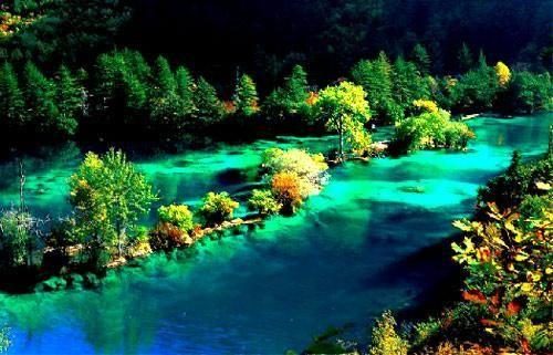 China Fairytale Jiuzhaigou Tour ﻿