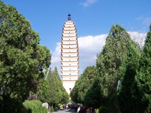 1 Days Dali Stone Mountain Golf Tour with Three-pagoda in Chongshen Temple