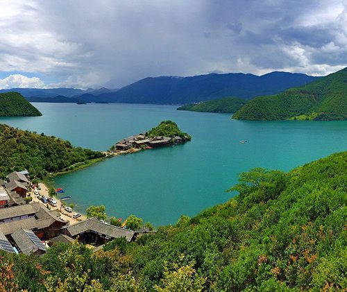 16 Days Yunnan Classic Tour with Holy Meili Snow Mountain, Lugu Lake’s Mosuo Matriarchal Society and Honghe Hani Rice Terraces