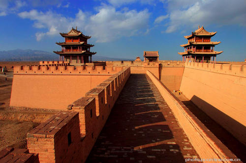 Xian Lanzhou Xiahe Jiayuguan Dunhuang 6-Day Tour
