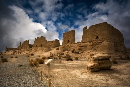 Private Day Tour to Yumen Pass and Han Great Wall from Dunhuang